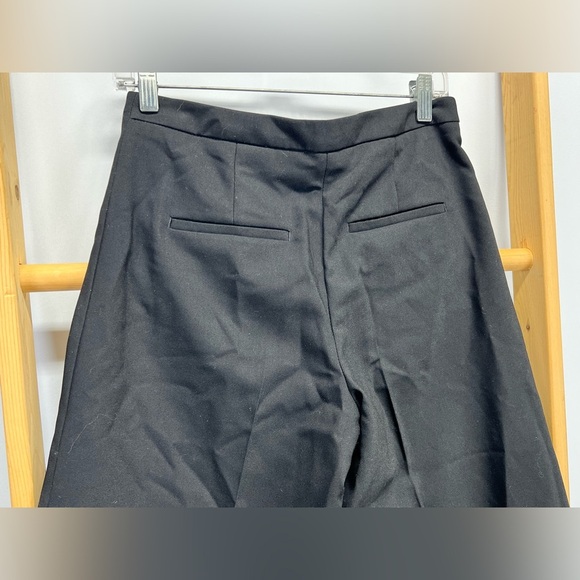 H&M Black wide leg cropped pants w/ gold sailor button accent size 6 - Picture 5 of 11